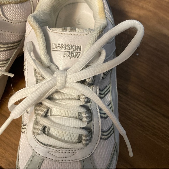 Danskin White and Gray Athletic Shoes Size 6 - Picture 7 of 10